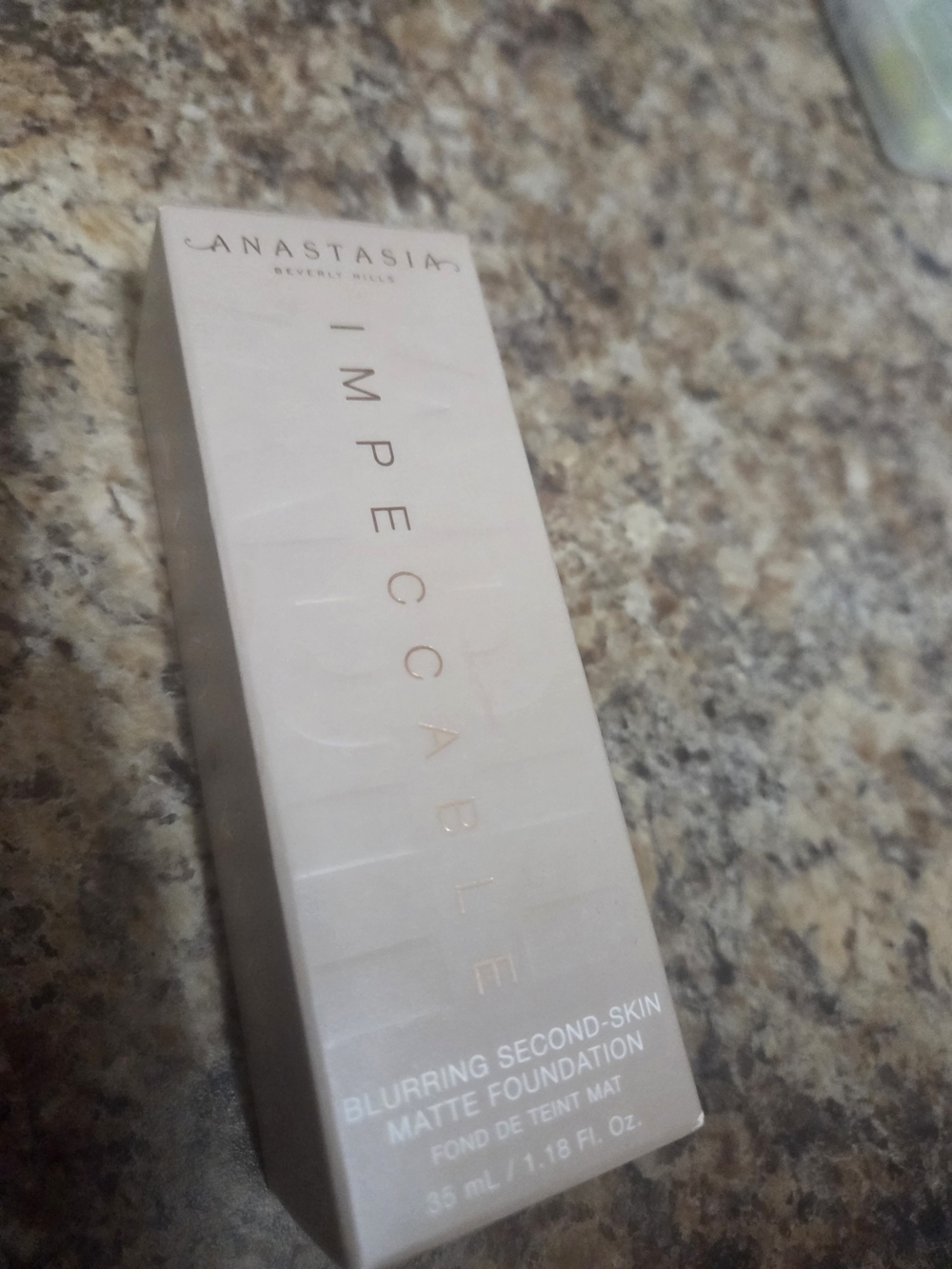 NIB Anastasia Beverly Impeccable Foundation